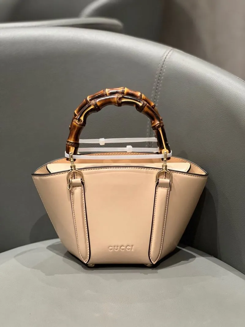 Gucci Shopping Bags-18