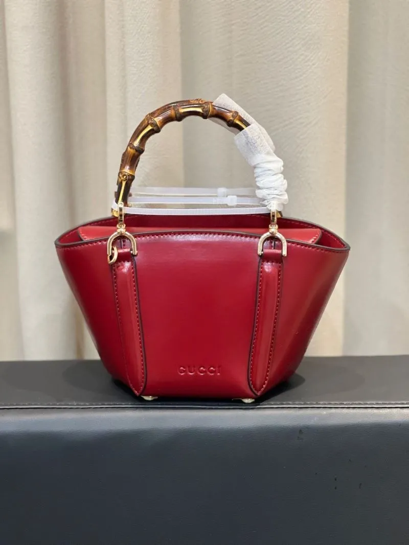 Alternative view of Gucci Shopping Bags-19