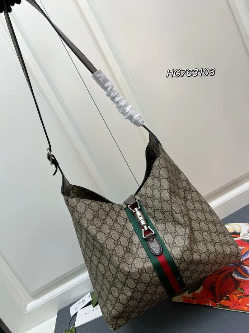 Gucci Shopping Bags-29