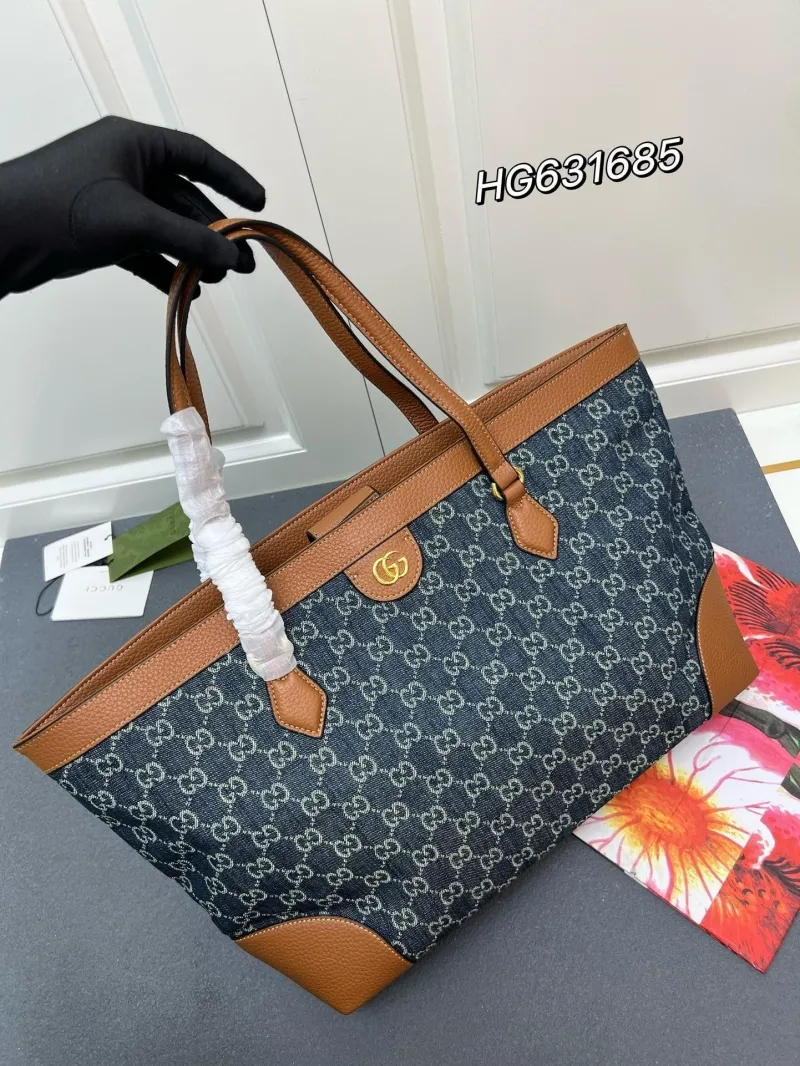 Gucci Shopping Bags-31