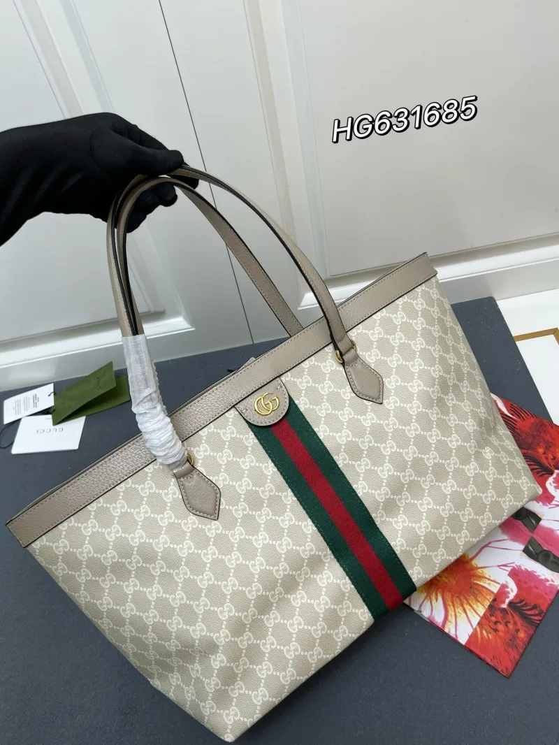 Gucci Shopping Bags-32