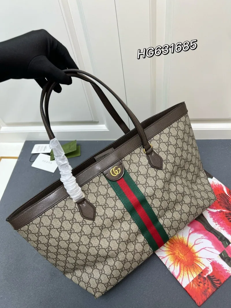 Gucci Shopping Bags-34