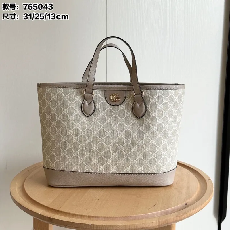 Gucci Shopping Bags-40