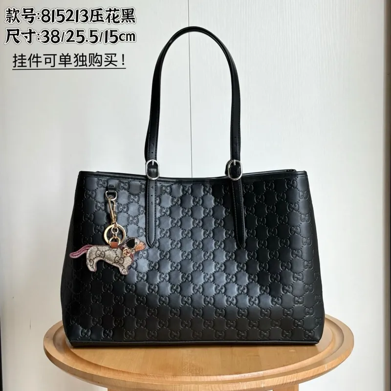Gucci Shopping Bags-46