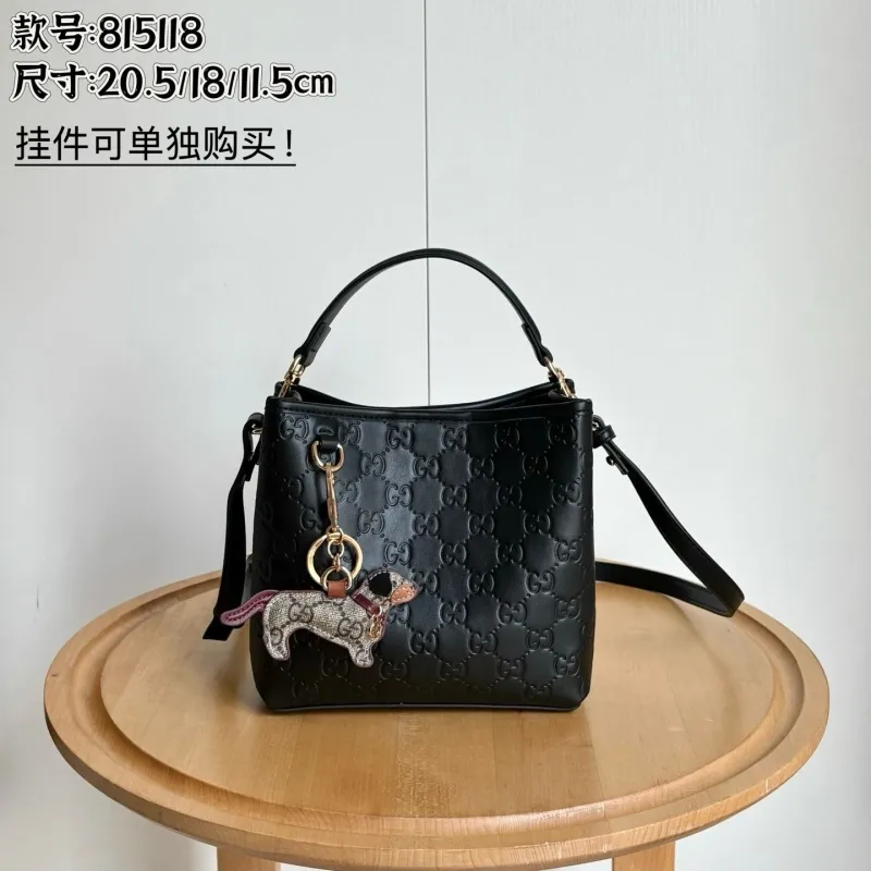 Gucci Shopping Bags-47