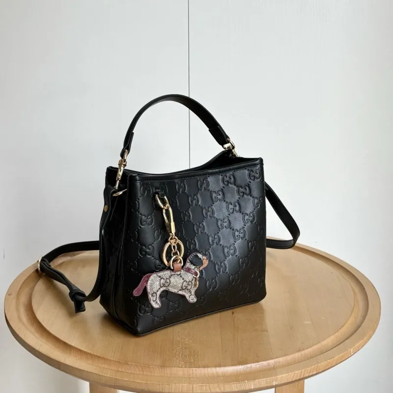 Alternative view of Gucci Shopping Bags-47