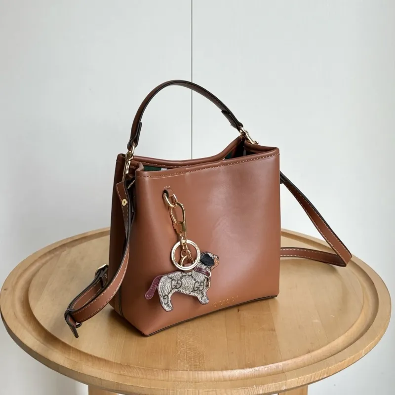 Alternative view of Gucci Shopping Bags-48