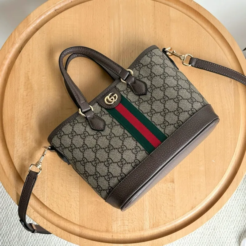 Alternative view of Gucci Shopping Bags-51