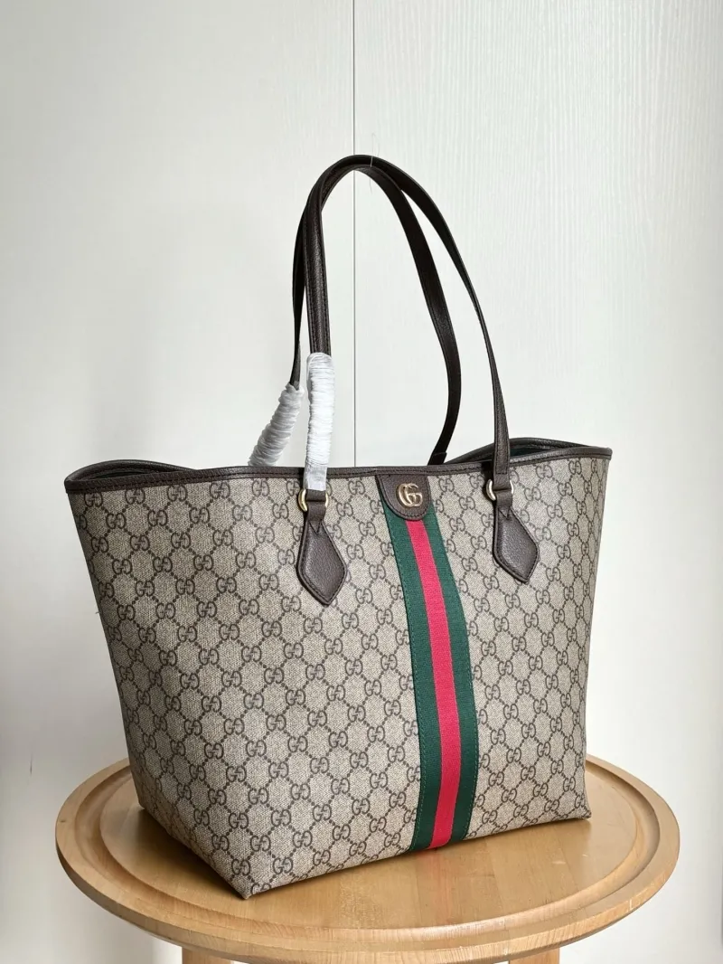 Alternative view of Gucci Shopping Bags-54