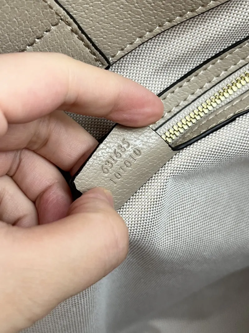Gucci Shopping Bags-72 - Image 9