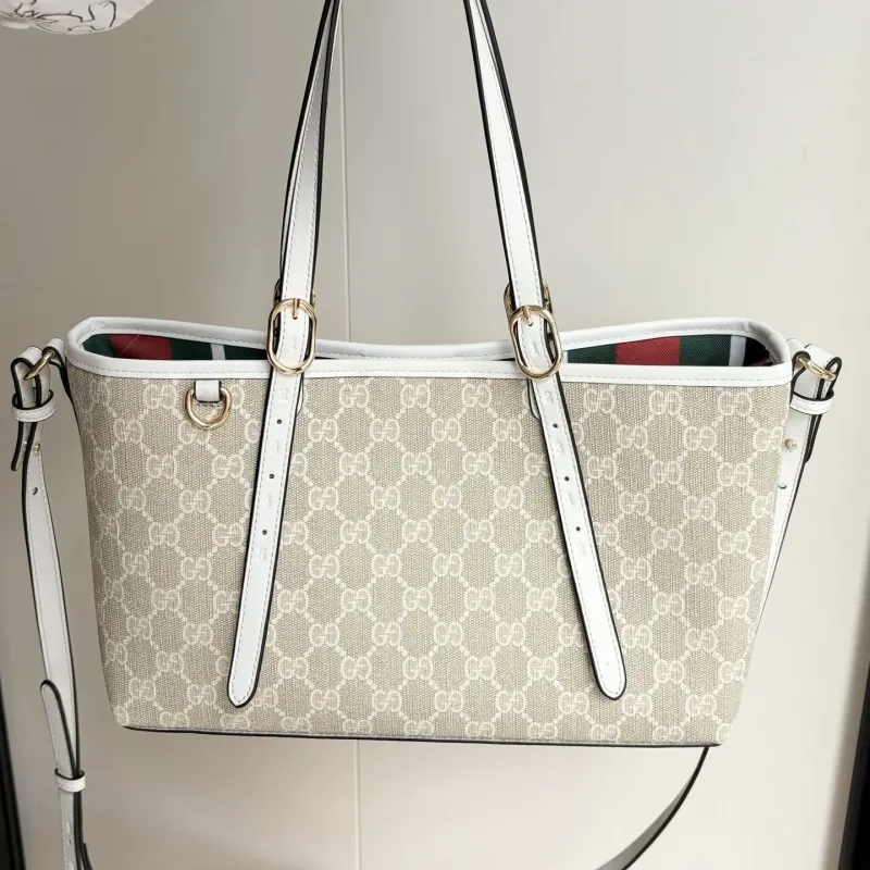 Alternative view of Gucci Shopping Bags-79