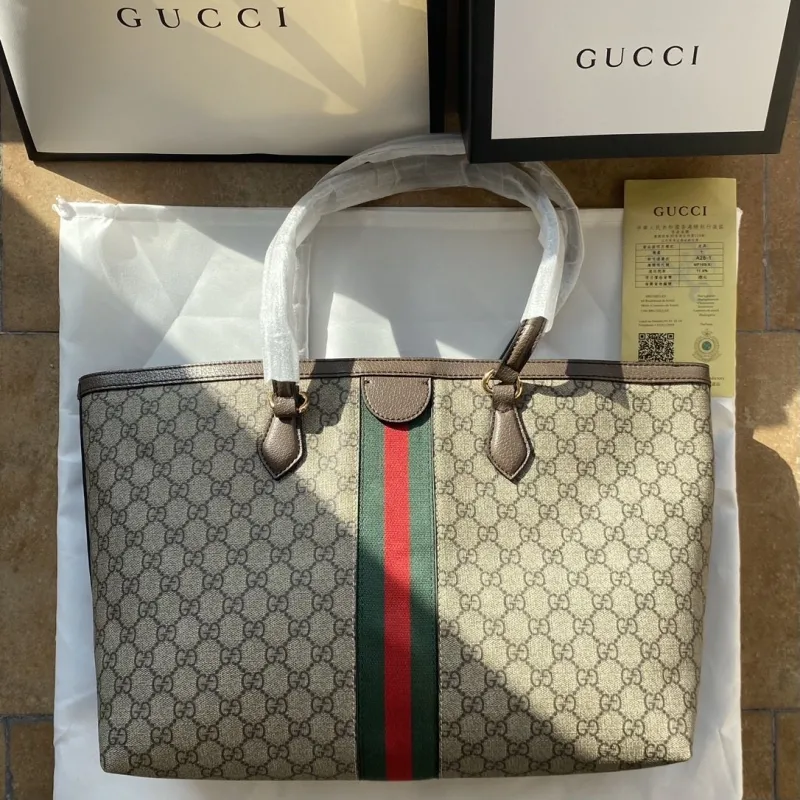 Alternative view of Gucci Shopping Bags-99