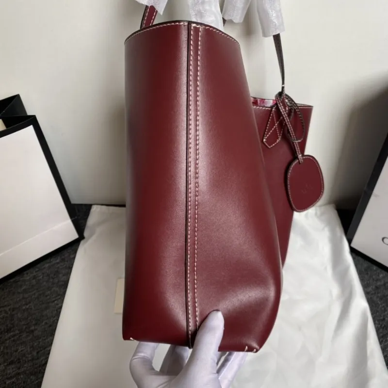 Gucci Shopping Bags-111 - Image 3