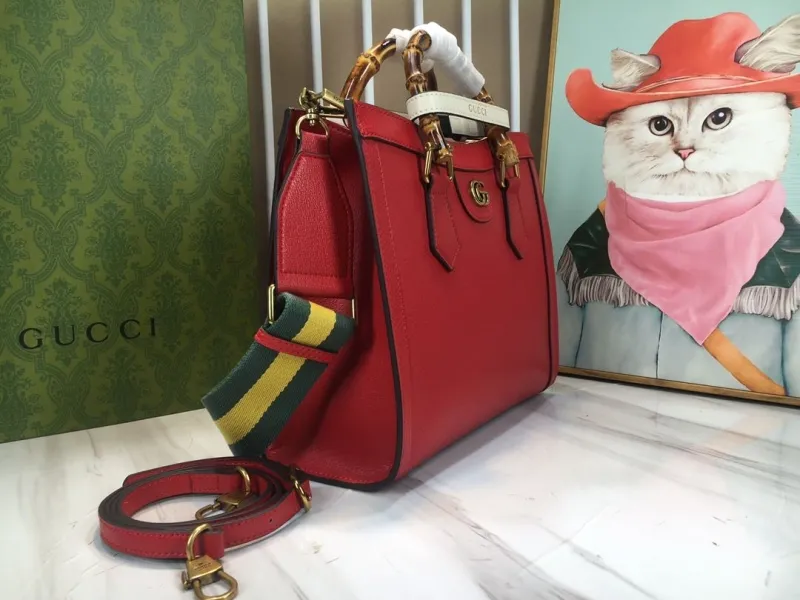 Alternative view of Gucci Shopping Bags-118