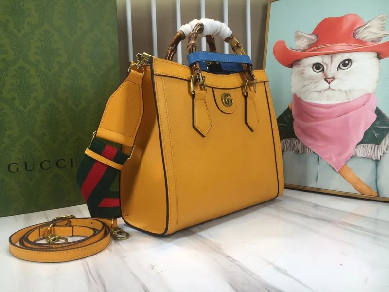 Alternative view of Gucci Shopping Bags-120