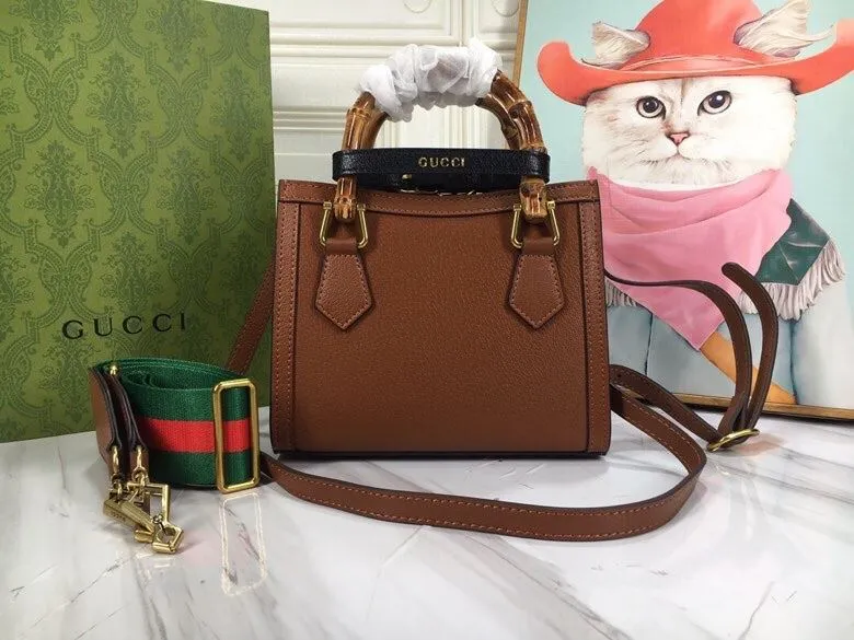 Alternative view of Gucci Shopping Bags-127