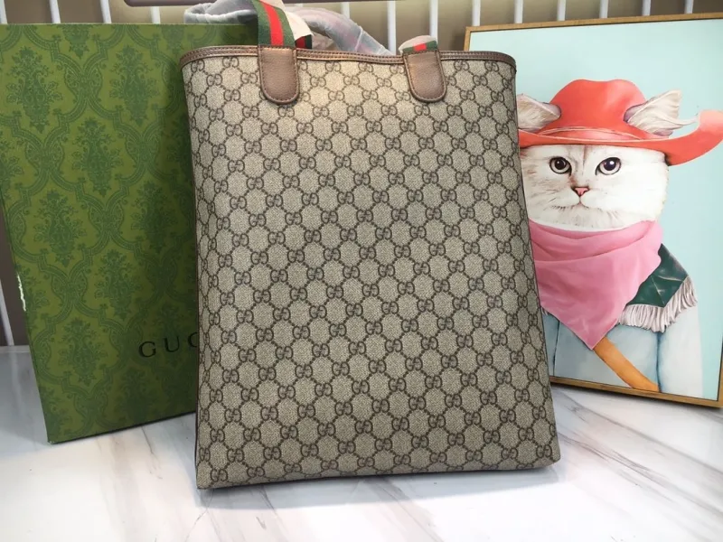Alternative view of Gucci Shopping Bags-135