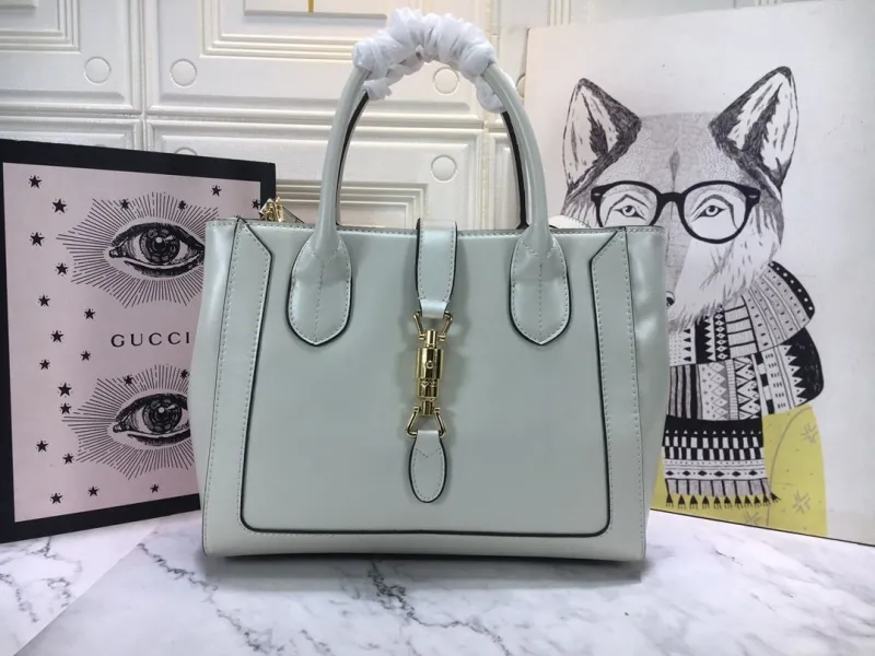 Gucci Shopping Bags-140