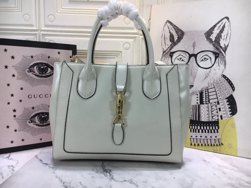 Alternative view of Gucci Shopping Bags-140