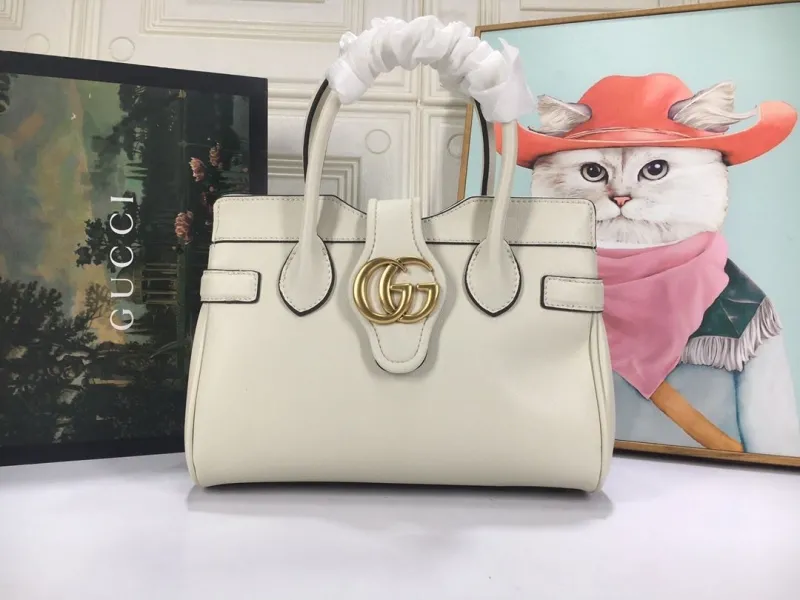 Alternative view of Gucci Shopping Bags-147