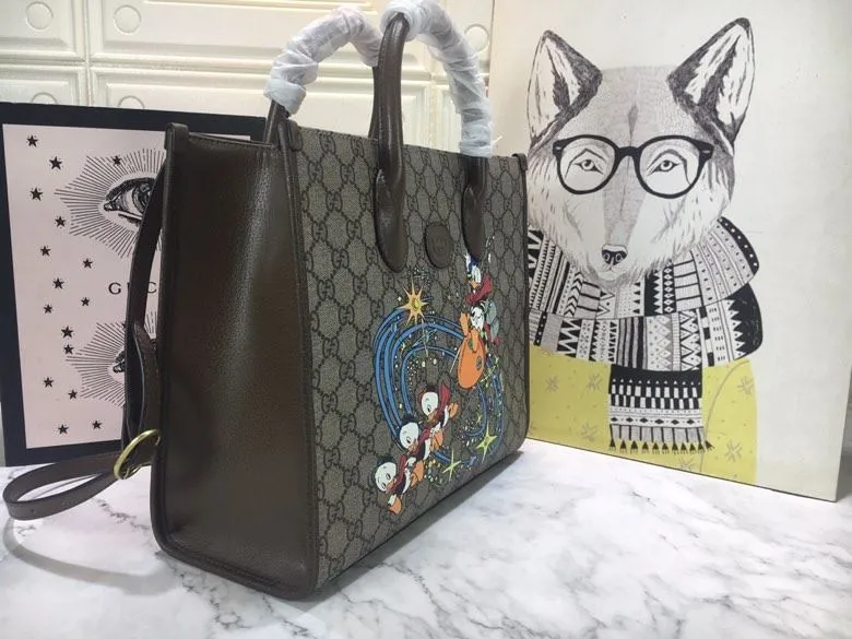 Alternative view of Gucci Shopping Bags-158