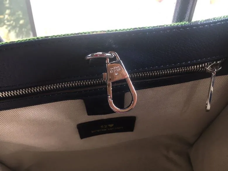 Gucci Shopping Bags-163 - Image 9