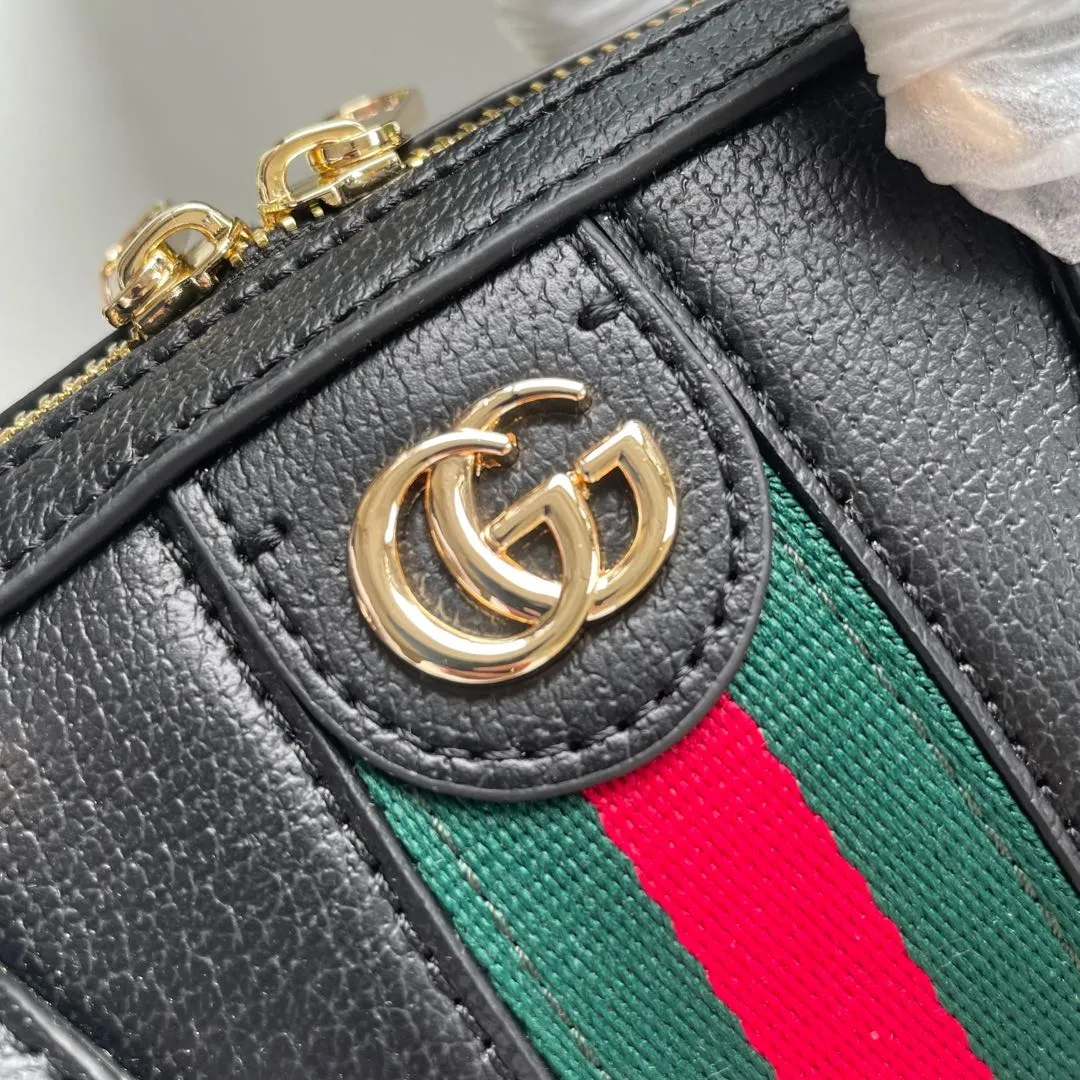 Alternative view of Gucci Speedy Bags-3