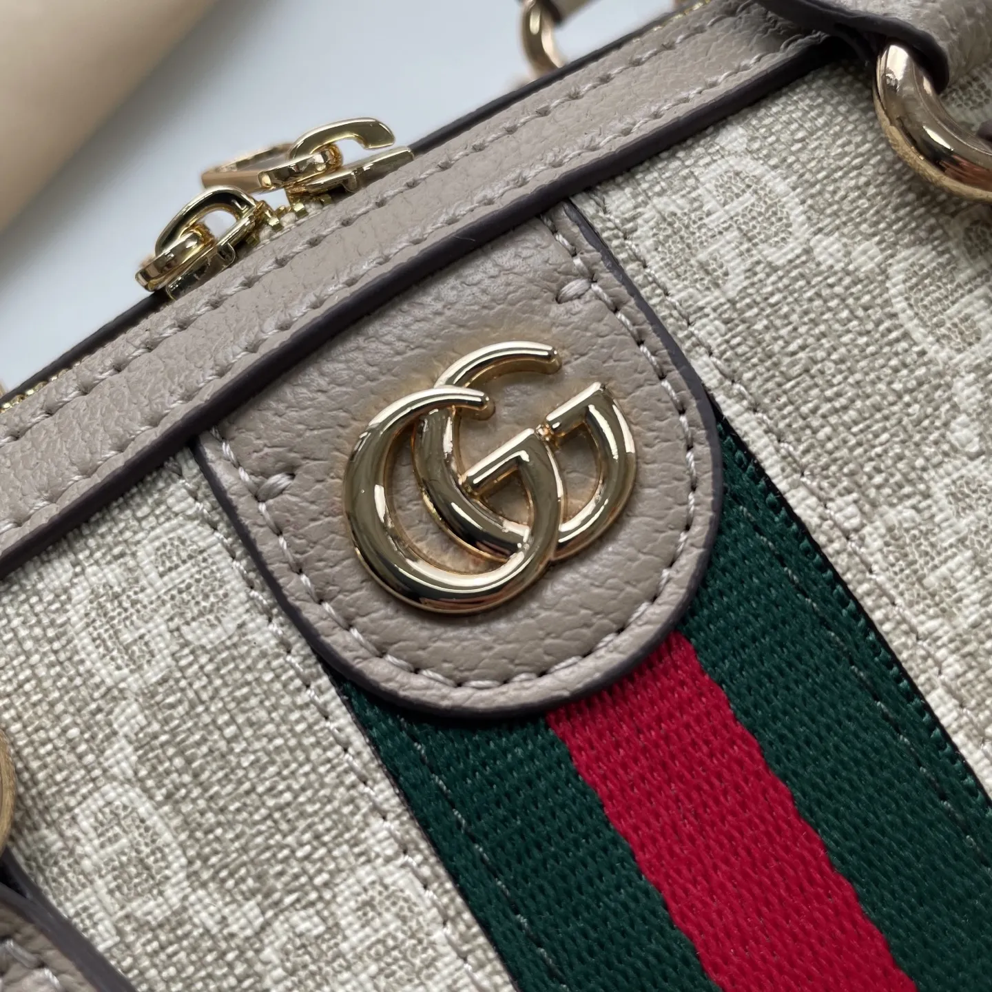 Alternative view of Gucci Speedy Bags-9