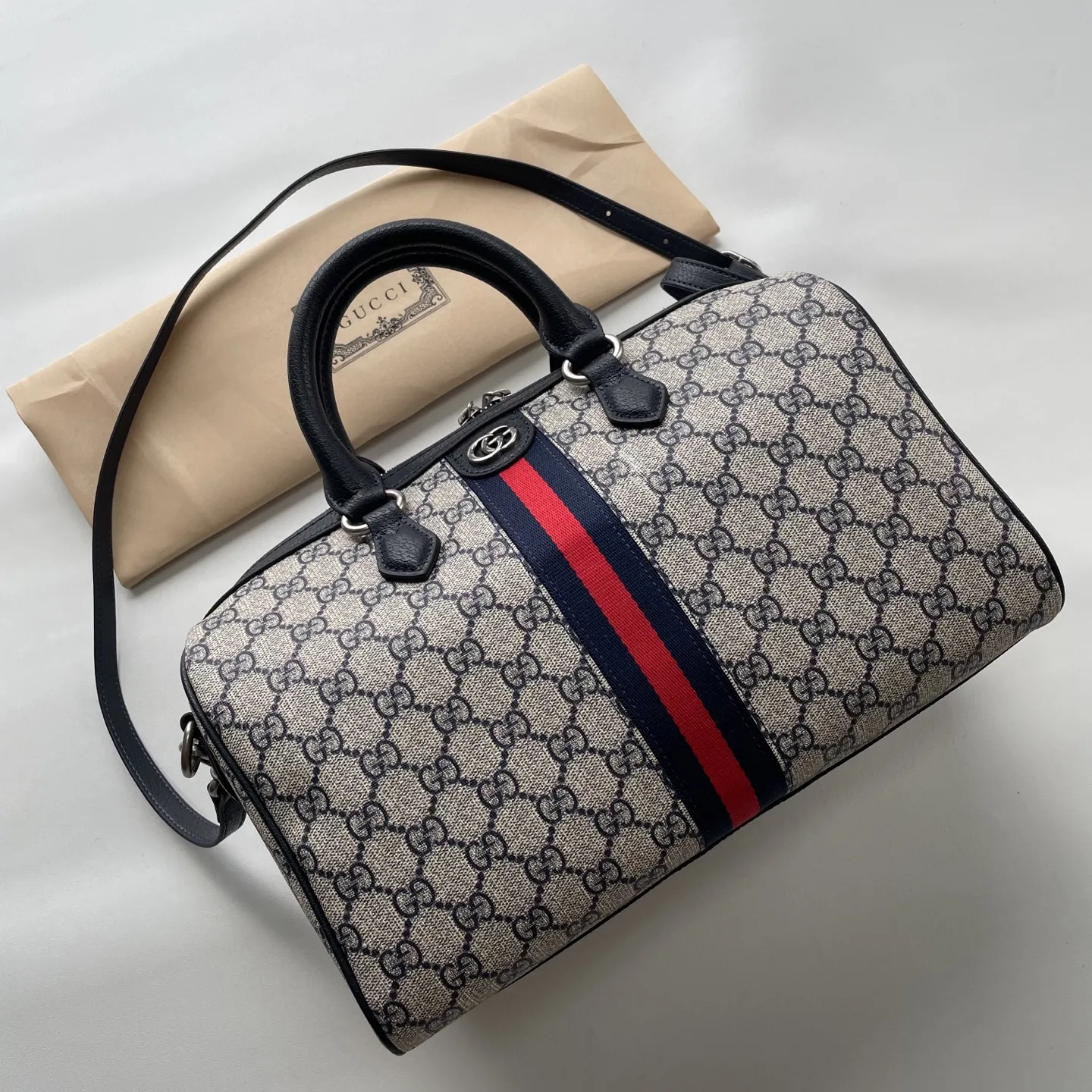 Alternative view of Gucci Speedy Bags-10