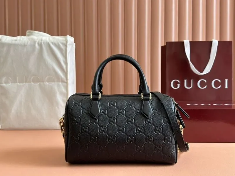 Alternative view of Gucci Speedy Bags-13