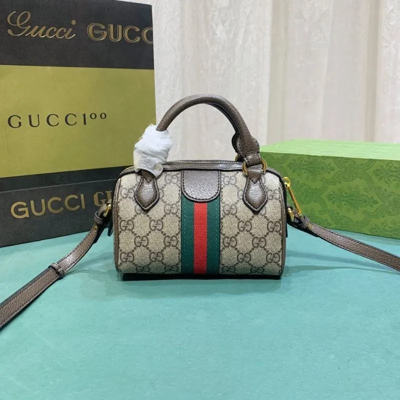 Alternative view of Gucci Speedy Bags-18