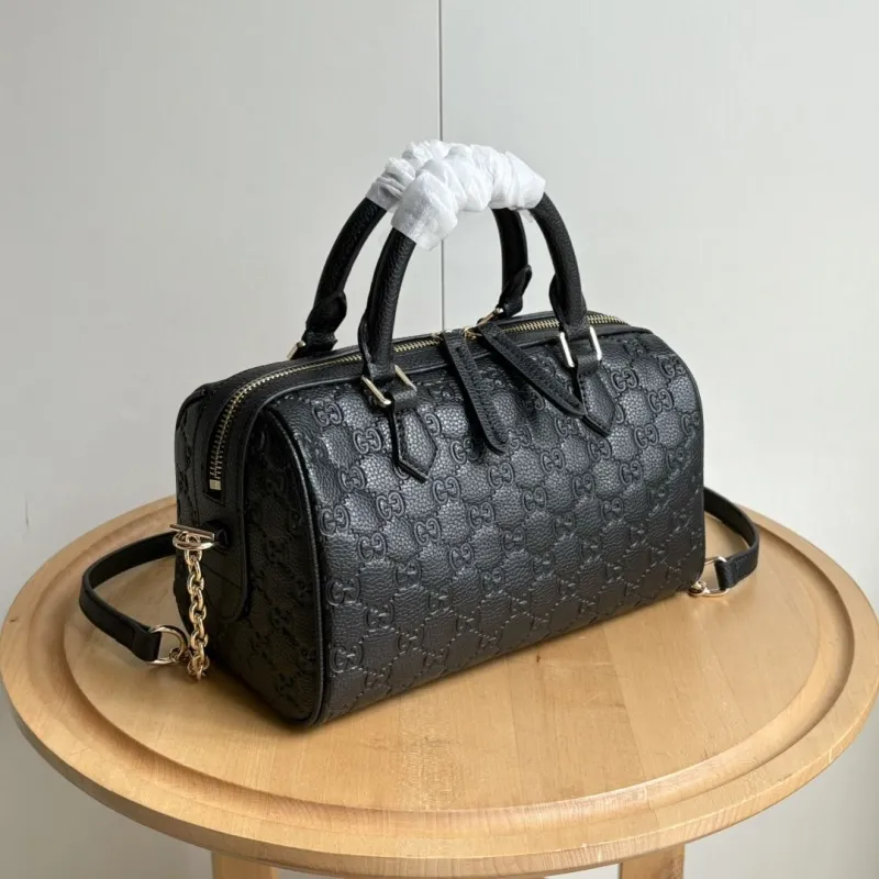Alternative view of Gucci Speedy Bags-22