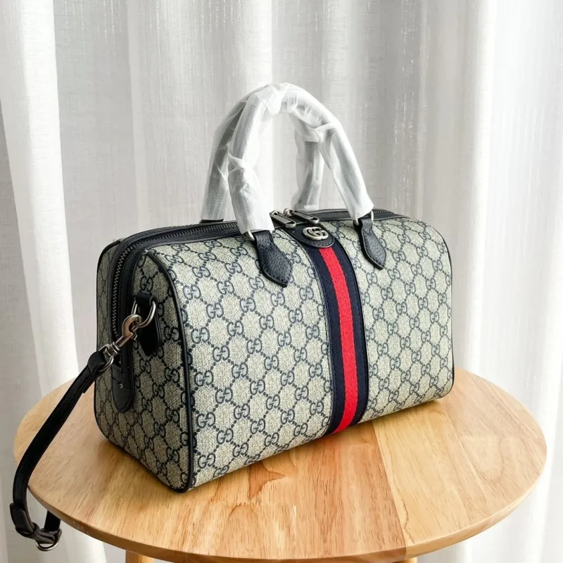Alternative view of Gucci Speedy Bags-32
