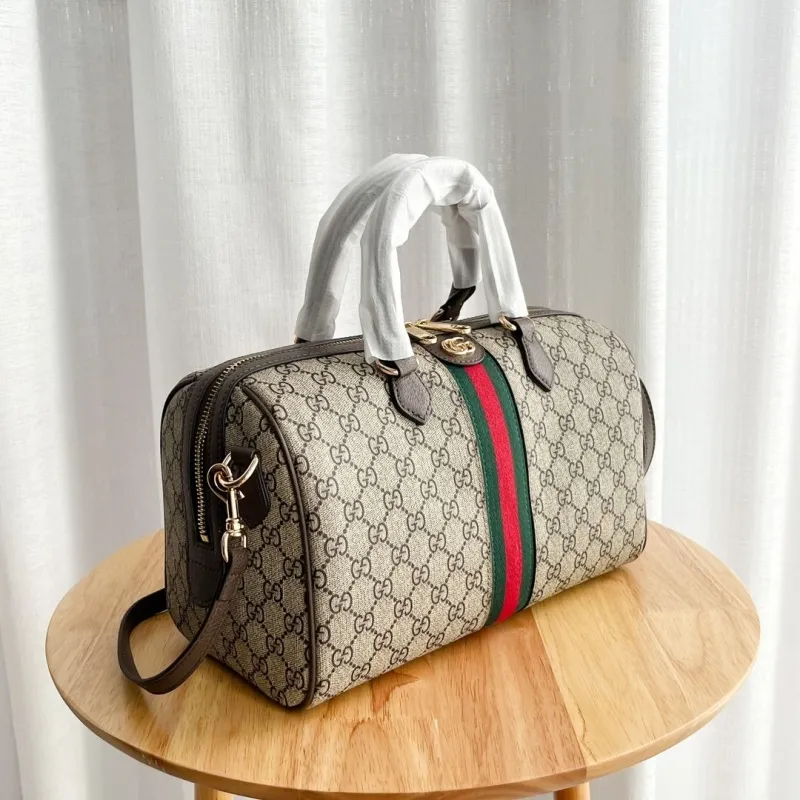 Alternative view of Gucci Speedy Bags-40