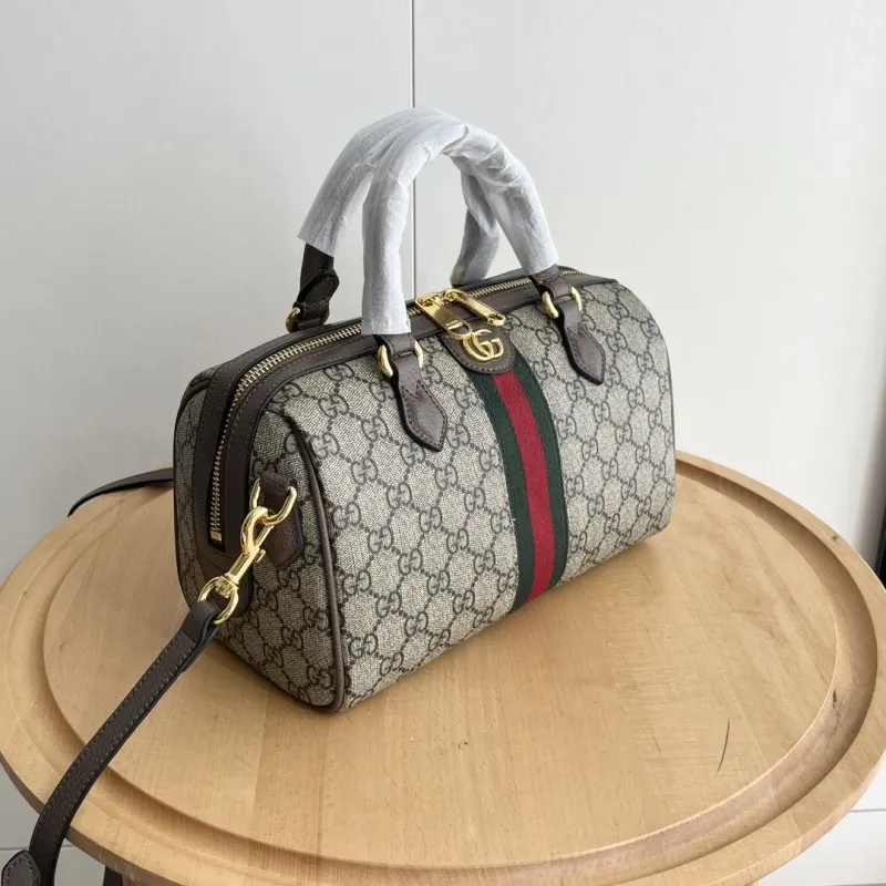 Alternative view of Gucci Speedy Bags-42