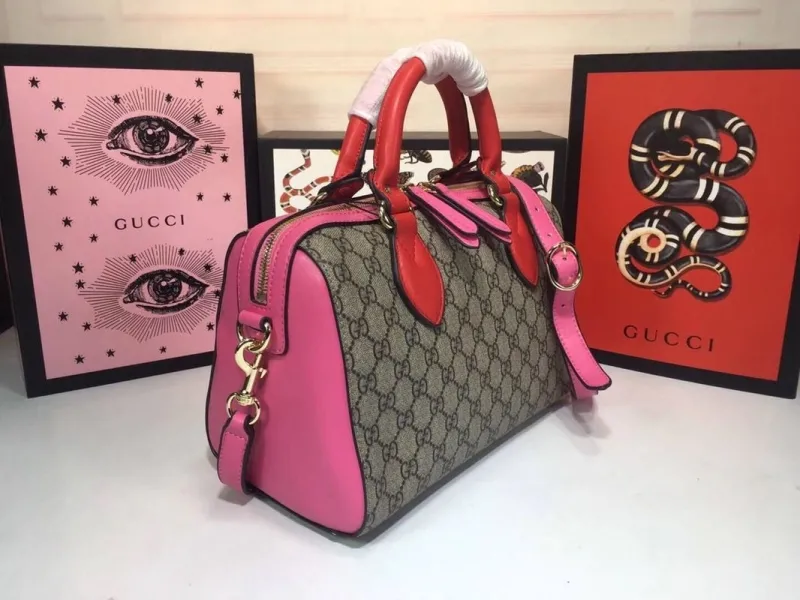 Alternative view of Gucci Speedy Bags-51