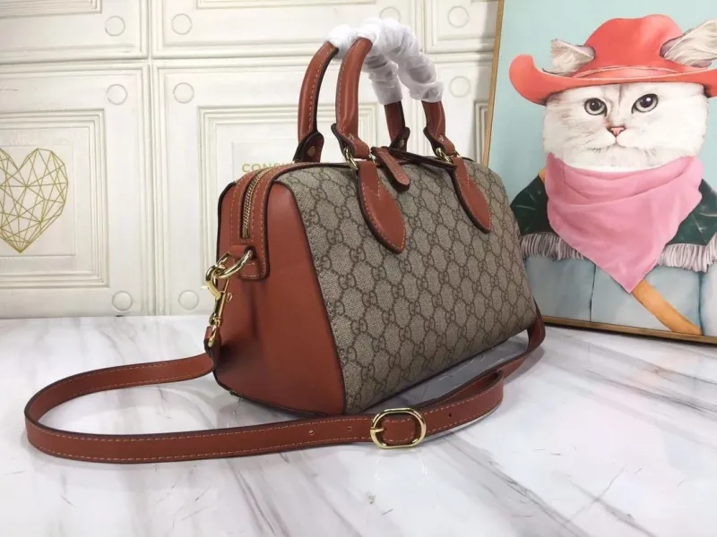 Alternative view of Gucci Speedy Bags-52