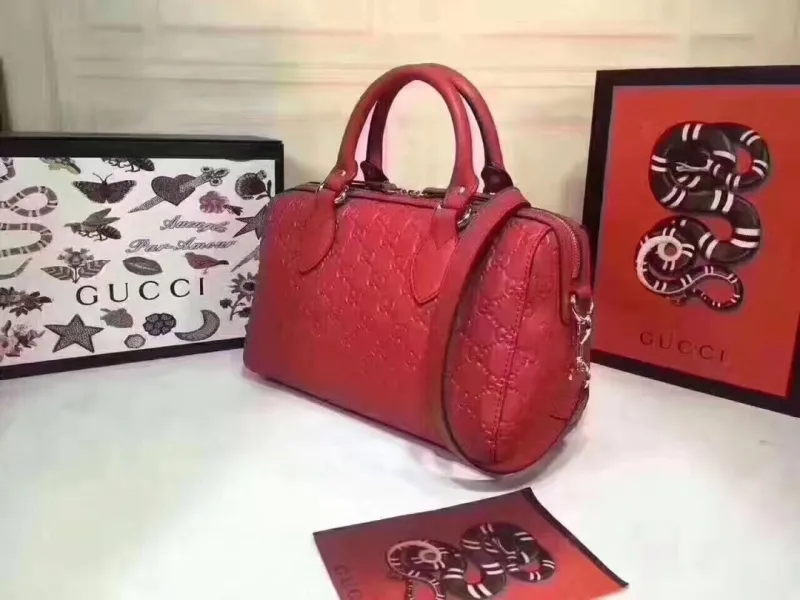 Alternative view of Gucci Speedy Bags-53