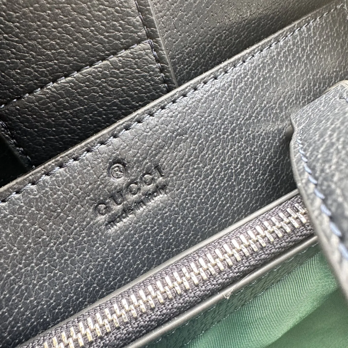 Alternative view of Gucci Top Handle Bags-16