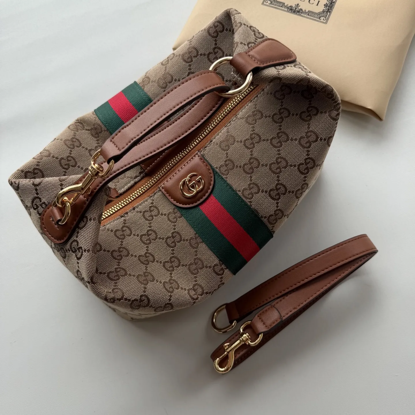 Alternative view of Gucci Top Handle Bags-25