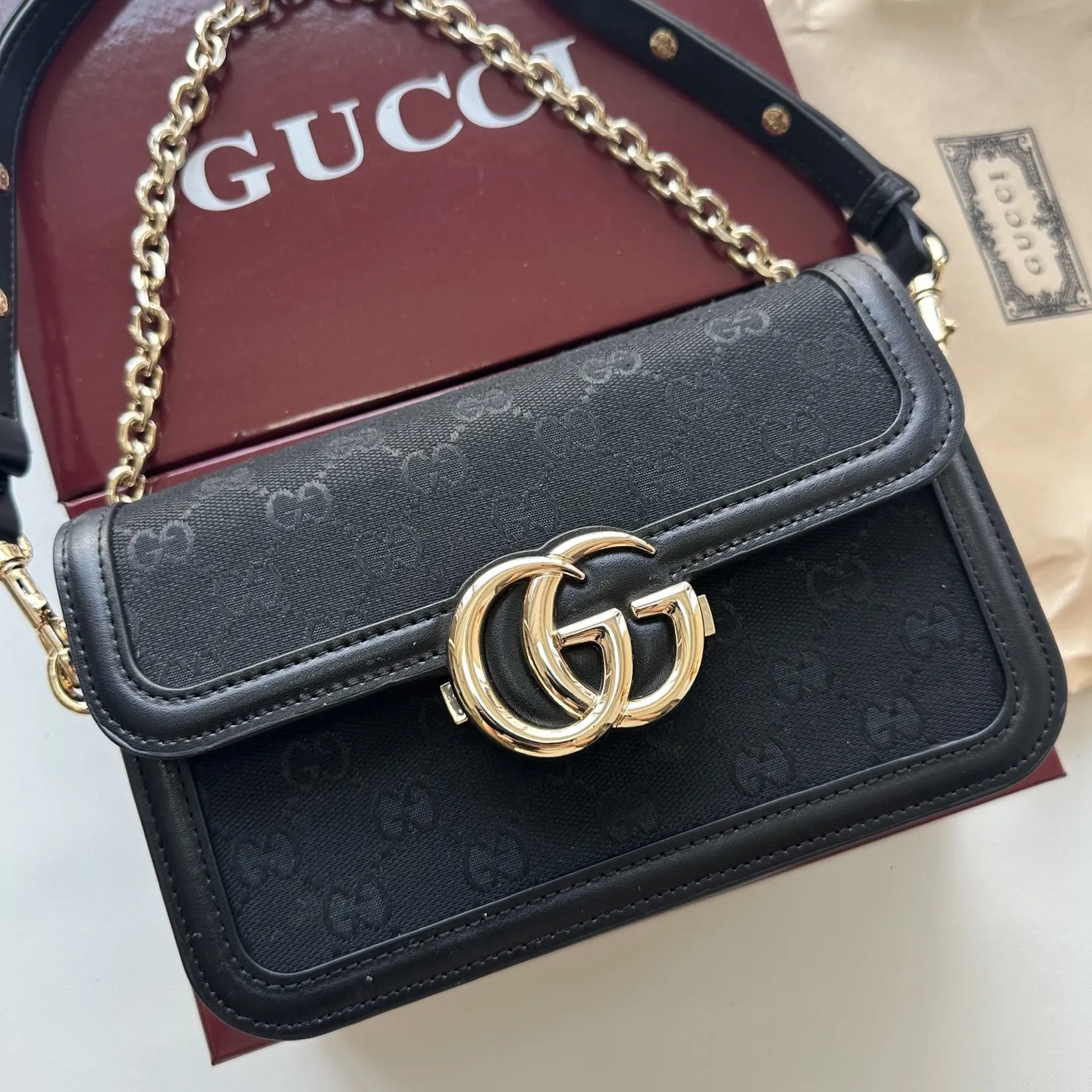 Alternative view of Gucci Top Handle Bags-44