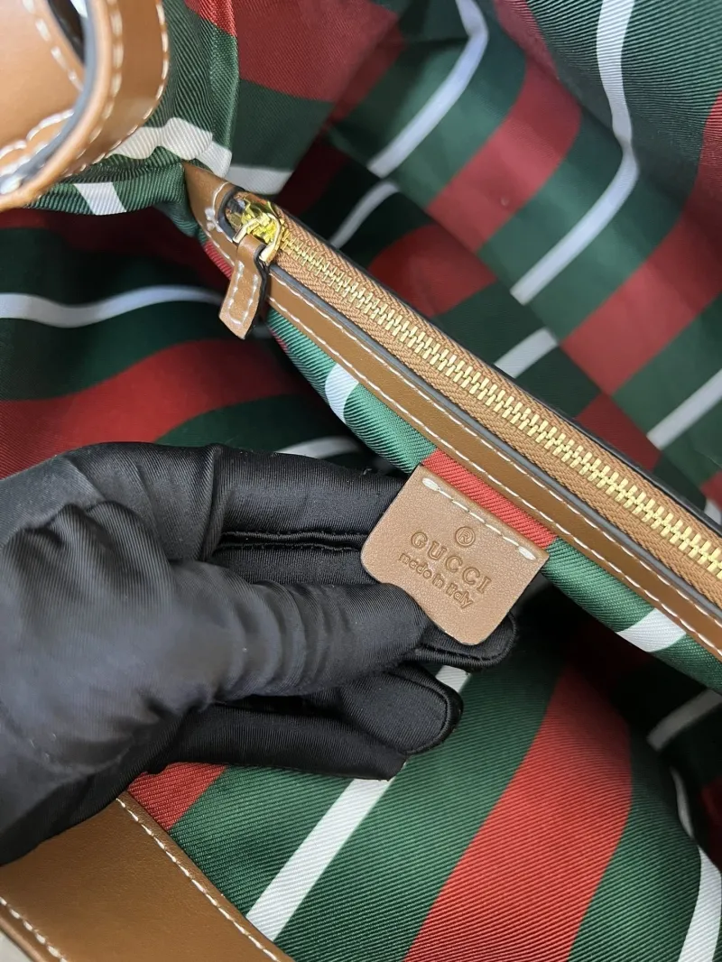 Alternative view of Gucci Top Handle Bags-61