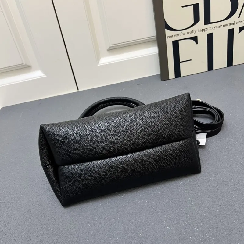 Gucci Top Handle Bags-69 - Image 5