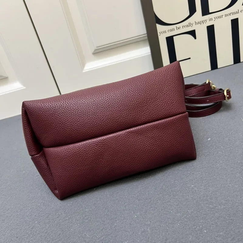 Gucci Top Handle Bags-72 - Image 5