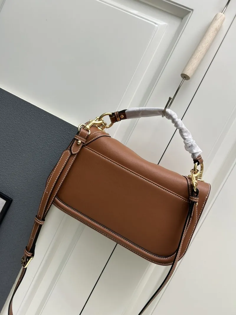 Alternative view of Gucci Top Handle Bags-152