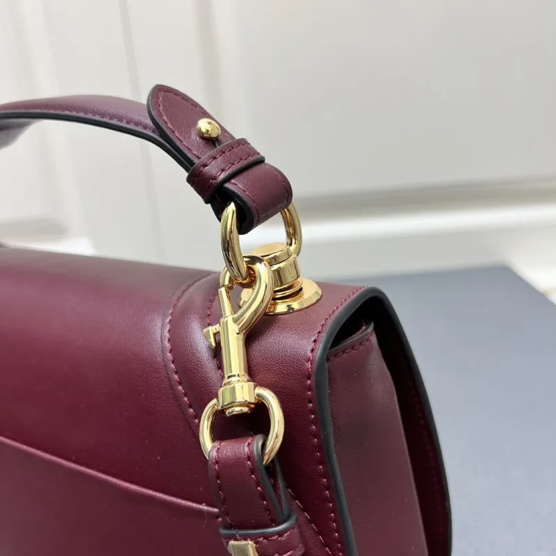 Gucci Top Handle Bags-155 - Image 5