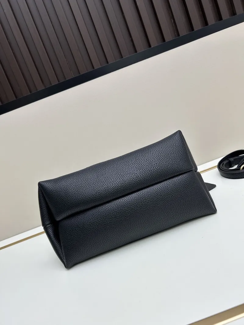 Gucci Top Handle Bags-158 - Image 4
