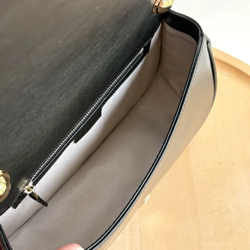 Gucci Top Handle Bags-203 - Image 6