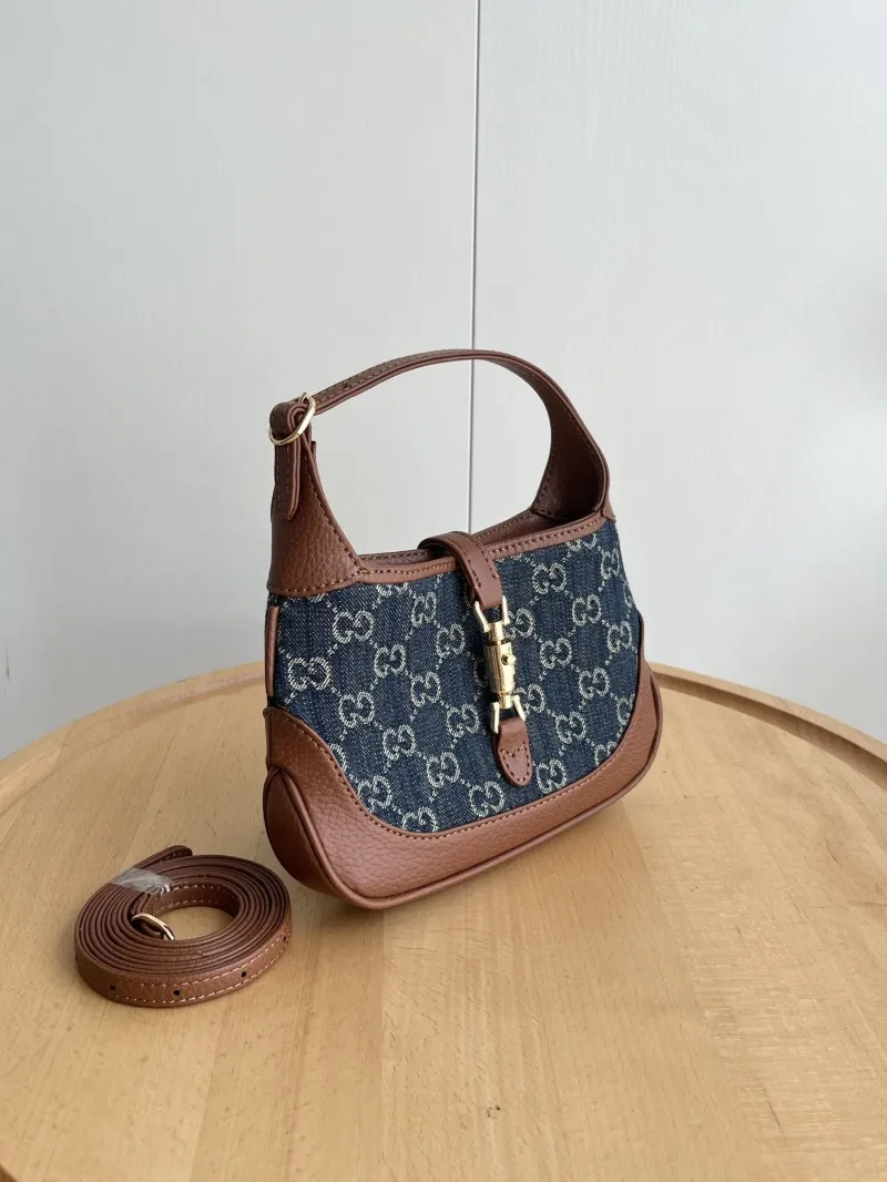 Alternative view of Gucci Top Handle Bags-220
