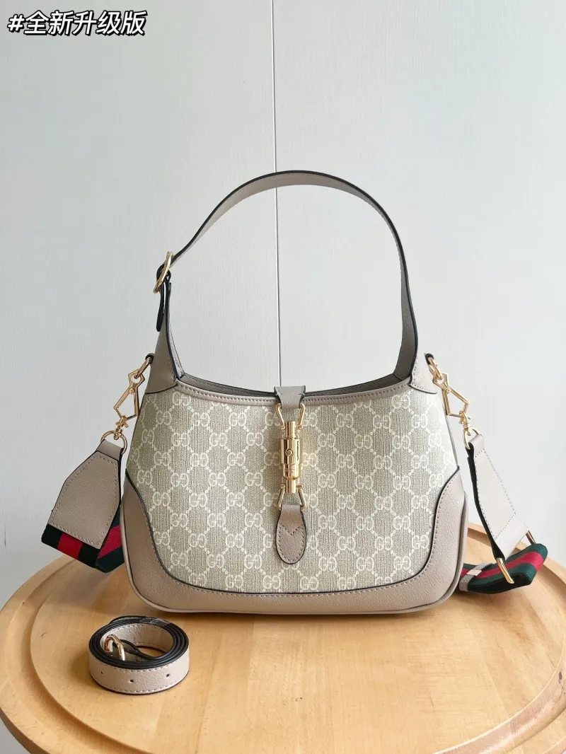 Gucci Top Handle Bags-225